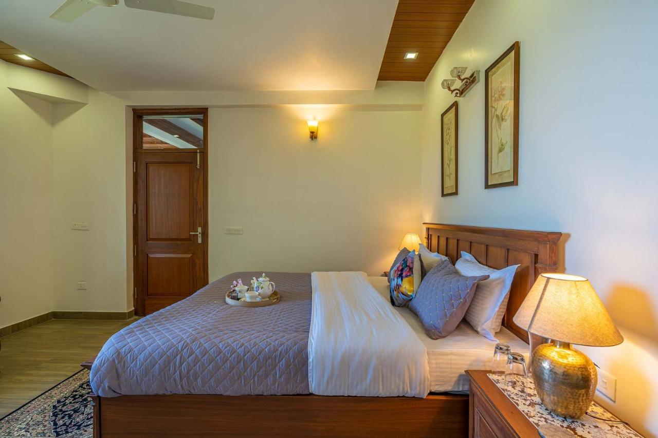 Stayvista At Floradale W Jacuzzi & Wood-Fire Pizza Kasauli Exterior foto
